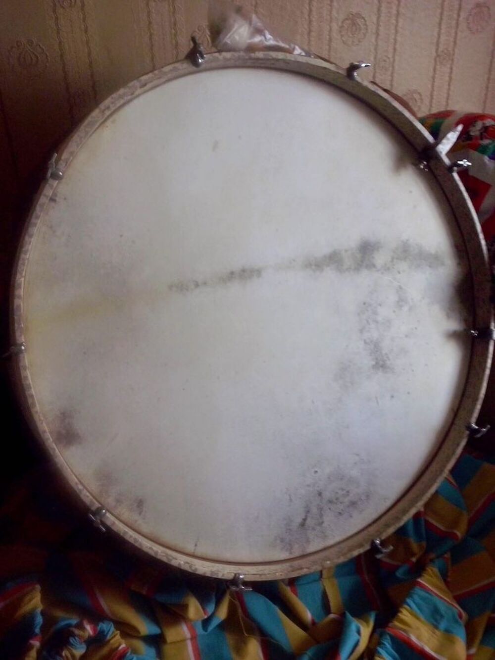 grosse caisse + mailloche + partitions divers Instruments de musique