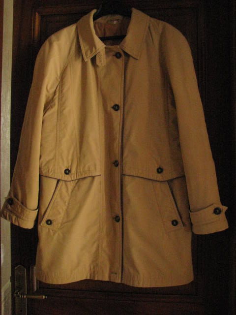 Imperm�able 3/4 femme ocre 10 Fay-aux-Loges (45)