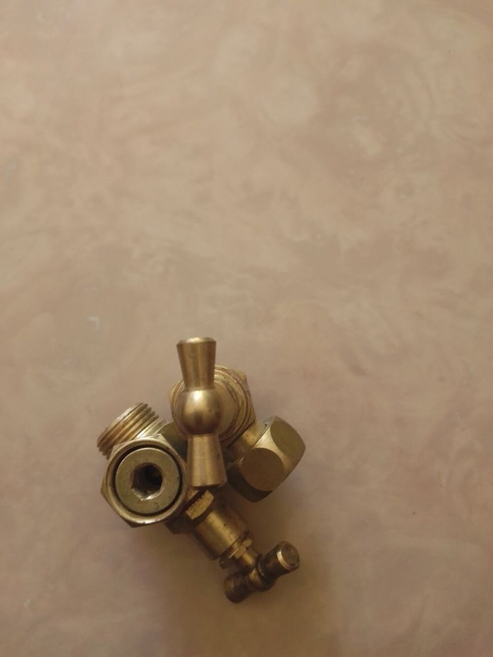 robinet d'arr&ecirc;t wc neuf=2 Bricolage