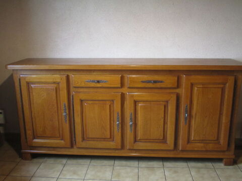 meuble bas ch�ne massif moyen
table ch�ne moyen 0 Jard-sur-Mer (85)