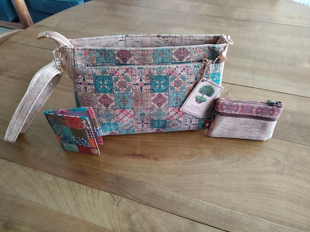 Sac &agrave; main neuf en &eacute;corce de ch&ecirc;ne-li&egrave;ge Maroquinerie