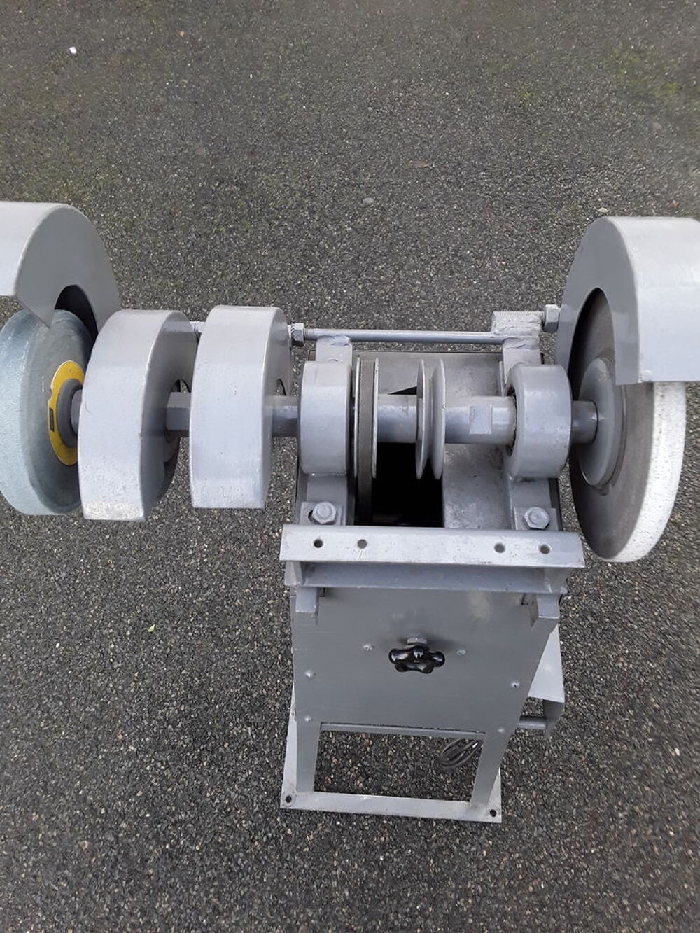 Meuleuse sur pied 220 volts Bricolage