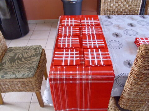 NAPPE et SERVIETTES de TABLE 20 �taples (62)