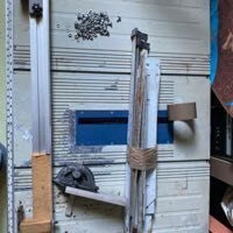 outillage scie circulaire 170 La Courneuve (93)