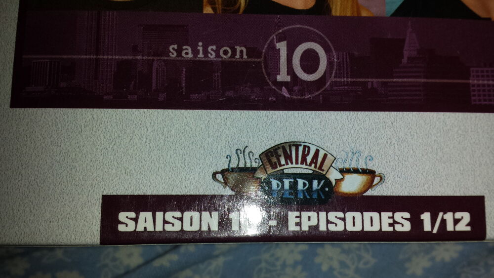 DVD FRIENDS
SAISON 10
EPISODES 1 A 12 DVD et blu-ray
