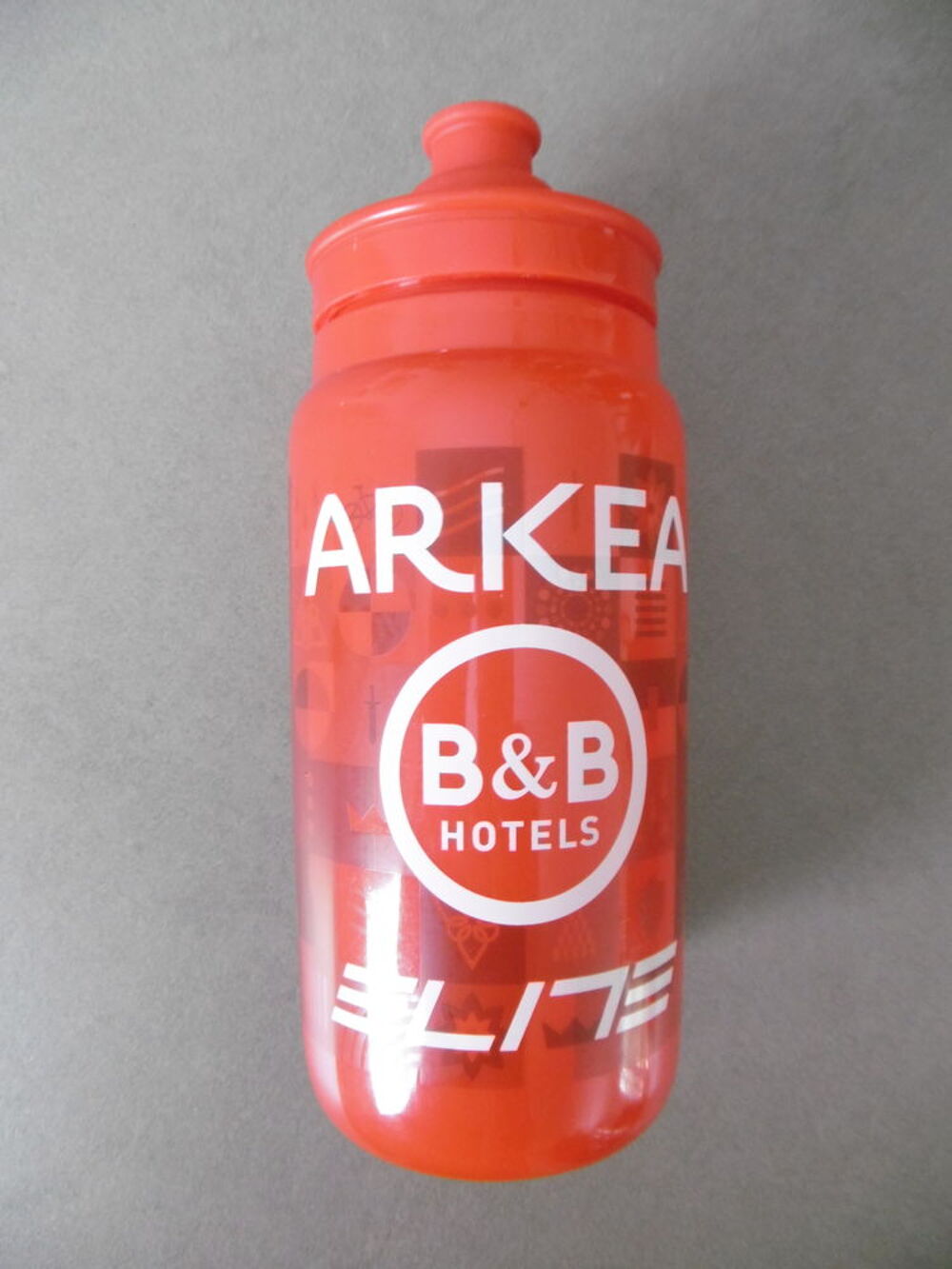 lot de Lot de 7 bidons cyclistes PRO TOUR UCI 2025 