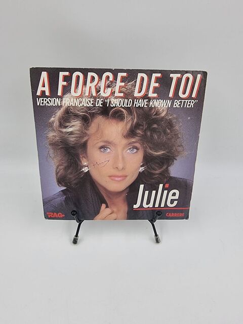 Vinyle 45 tours Julie : � Force de Toi (Version Fran�aise..) 2 Vulbens (74)