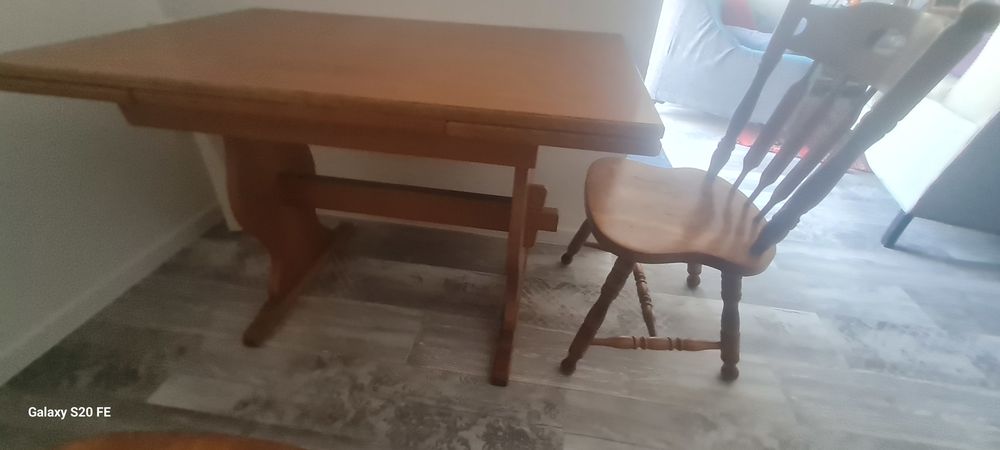 Salle &agrave; manger style montagne Meubles