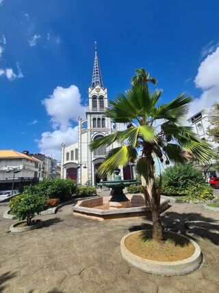  Appartement à louer 1 pièce 25 m² Fort-de-france