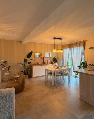Maison 4 pièces 123 m² · à Saint-Martin-d'Abbat · 123 m² · 304 000 €
