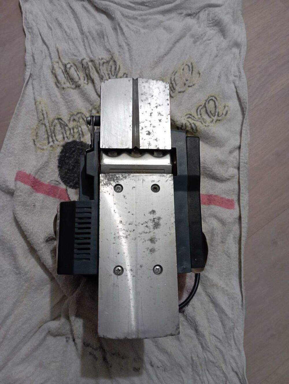 &agrave; vendre raboteuse &eacute;lectrique Bricolage