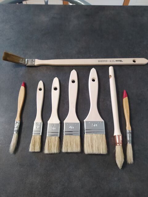 lot de 8 pinceaux neuf diff�rents mod�le 5 Veauche (42)