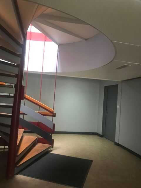  Appartement � louer 4 pi�ces 115 m�