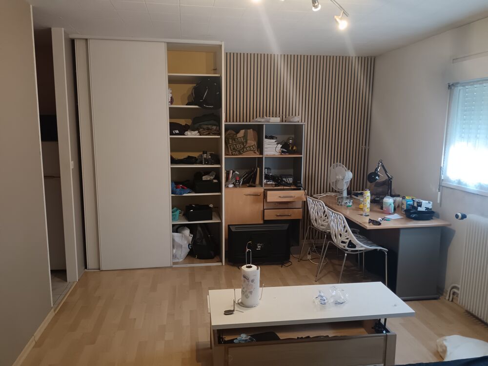 Location Appartement Studio meublé avec parking Reims