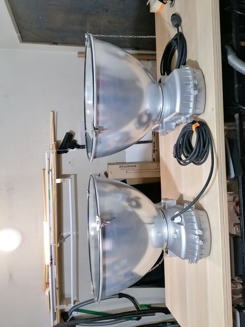 LAMPES INDUSTRIEL 120 Paris 19 (75)