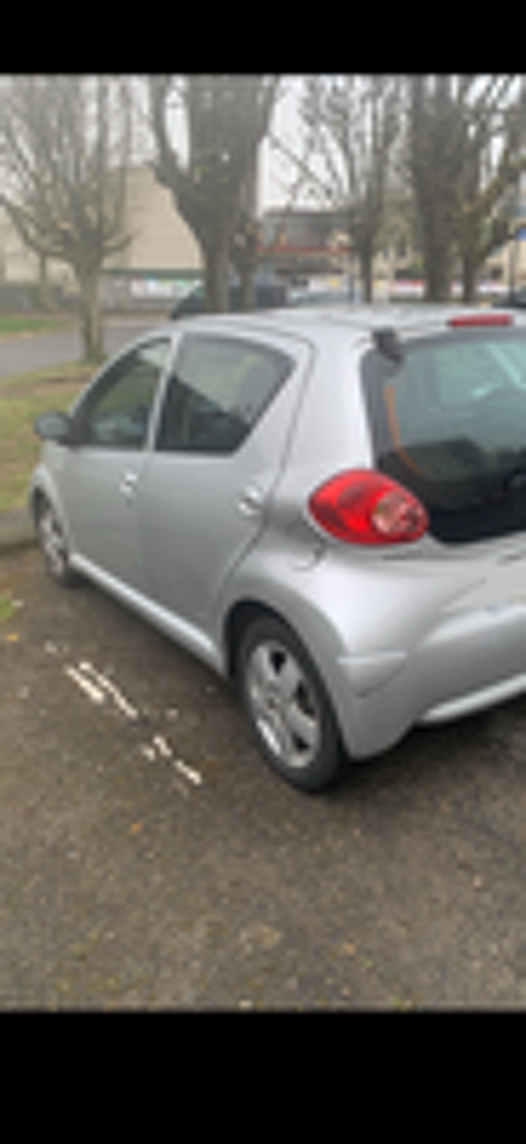 Aygo 1.0 VVT-i Virgin Radio MultiMode 2009 occasion 77370 Nangis