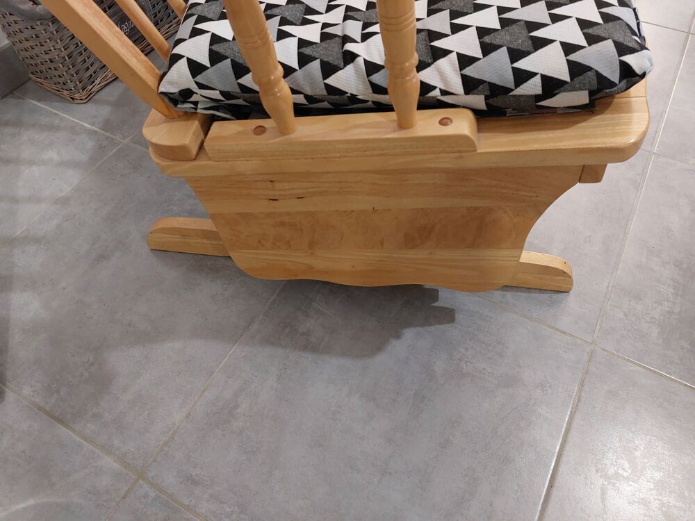 ROCKING CHAIR PIN Meubles