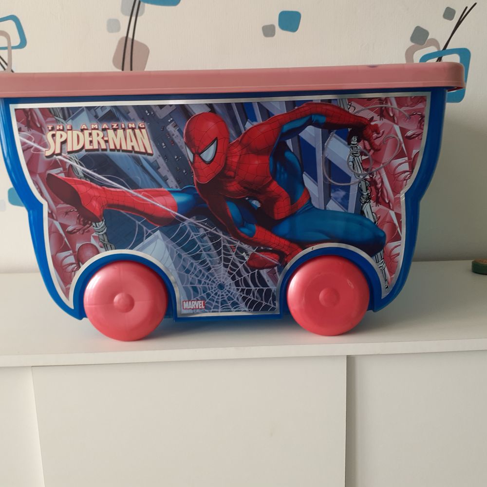 COFFRE &agrave; JOUETS &quot;SPIDERMAN&quot; Jeux / jouets