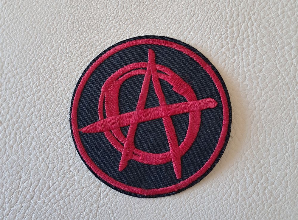 &eacute;cusson patch brod&eacute; symbole logo anarchy anarchie anarchiste 