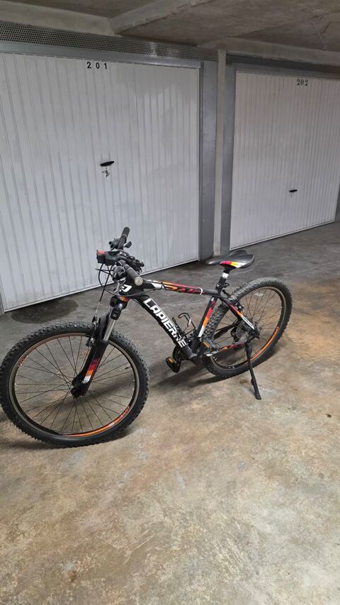 Cause double emploi
VTT TOUS TERRAINS ADULTE LAPIERRE  200 Fr�jus (83)