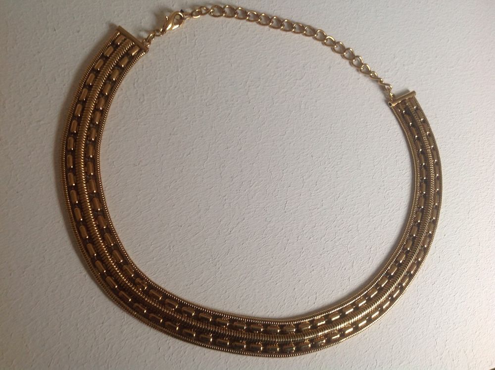 COLLIER PLAQU&Eacute; OR SIGN&Eacute; GIL D'AGENA Envoi Possible
Bijoux et montres
