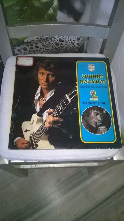 Vinyle Johnny Hallyday
Les Coups & Mal
1966
Bon etat
Dou 10 Talange (57)