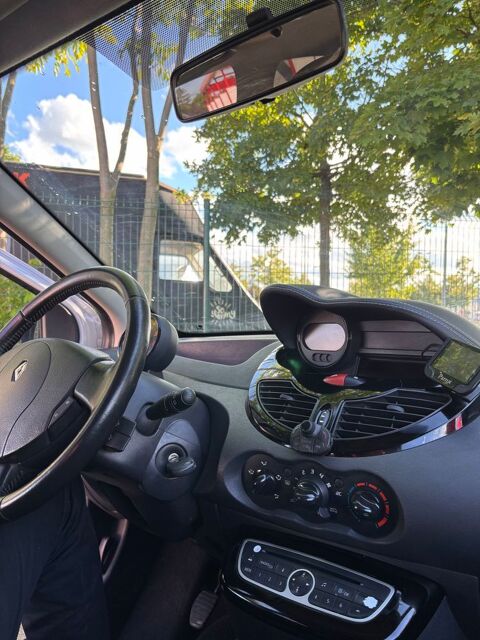 Renault twingo ii 1.2 16V