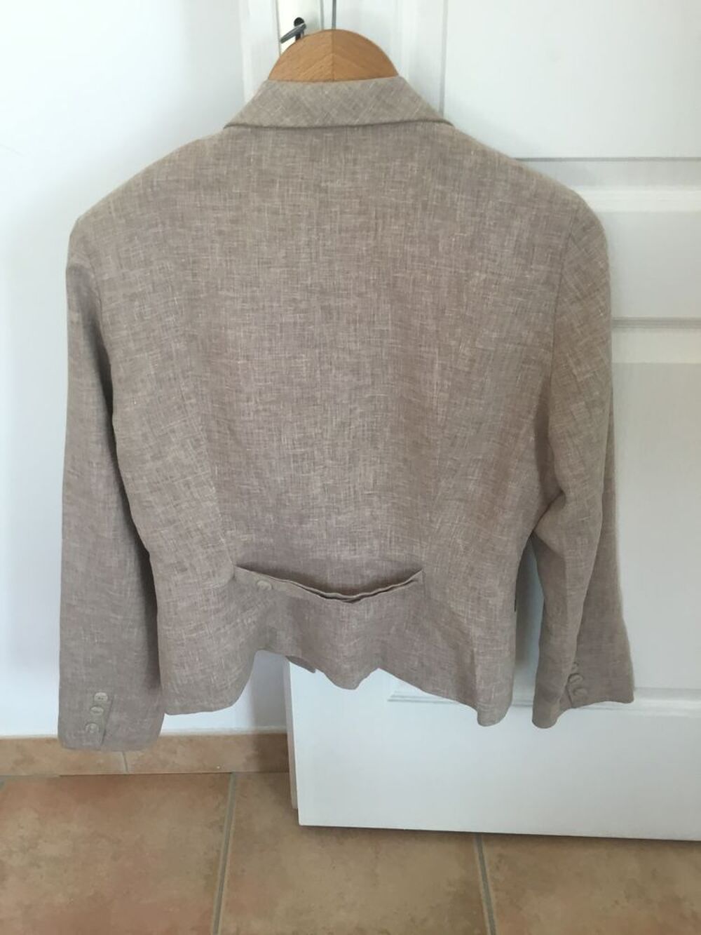 Bel ensemble (veste et jupe)en coton,pour la demie saison Vêtements