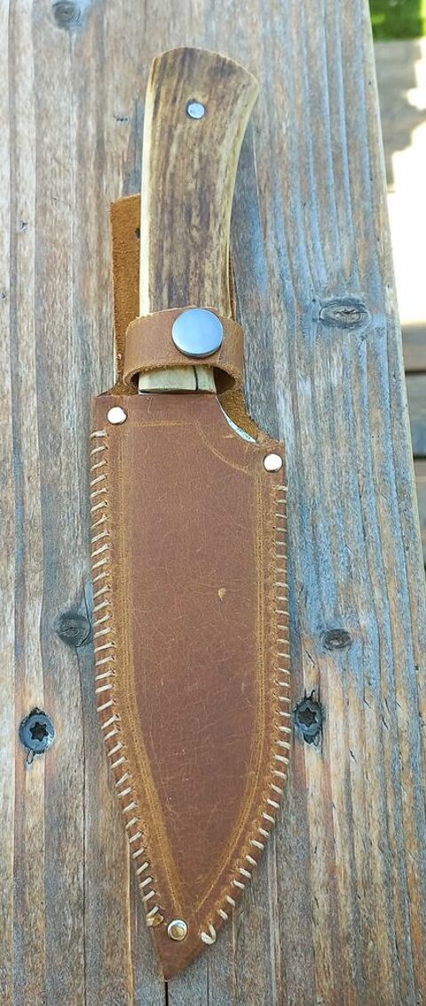 Couteau et etui cuir 125 Ch�teauneuf-en-Thymerais (28)