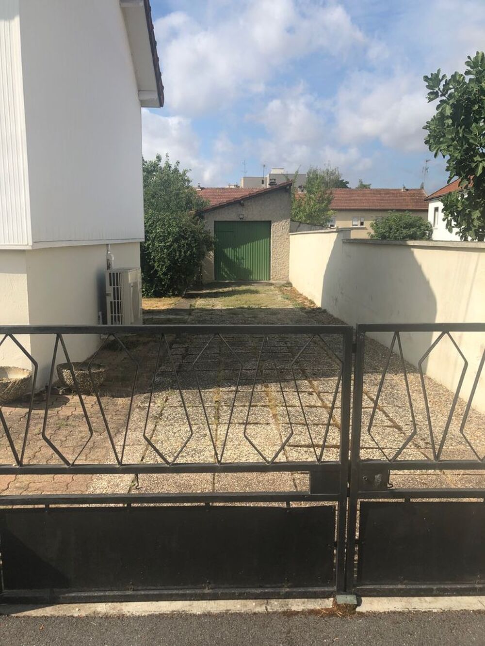 Vente Maison MAISON F5 sur S/SOL demi enterré. Surface Habitable: 87 m2 Jarny