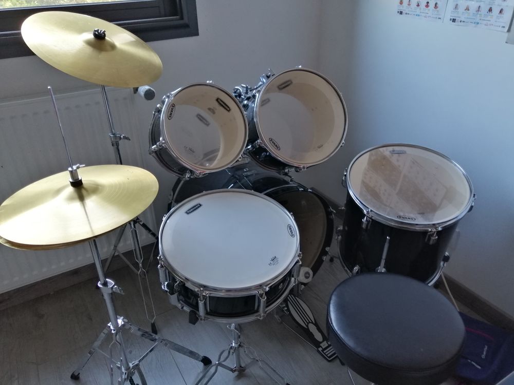 Mapex Tornado batterie noire Instruments de musique