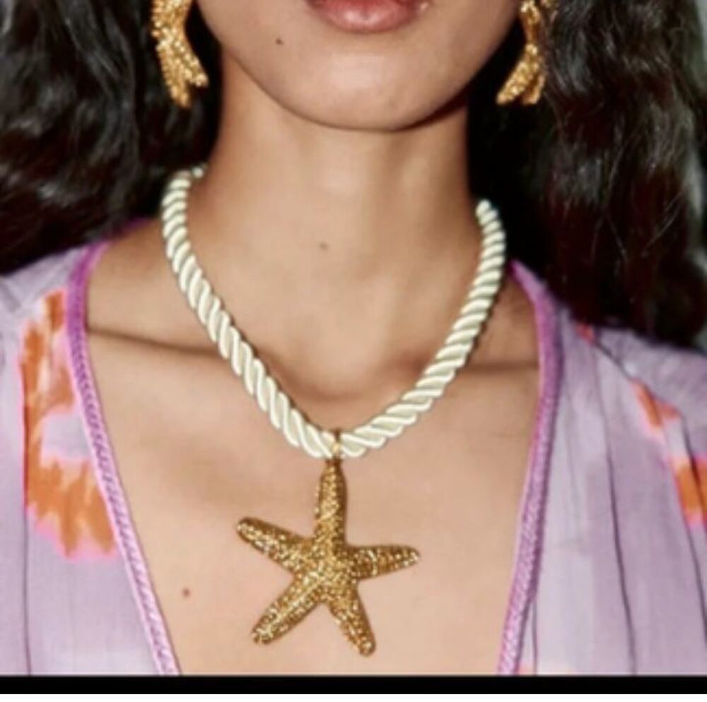 Collier &eacute;toile de mer Bijoux et montres