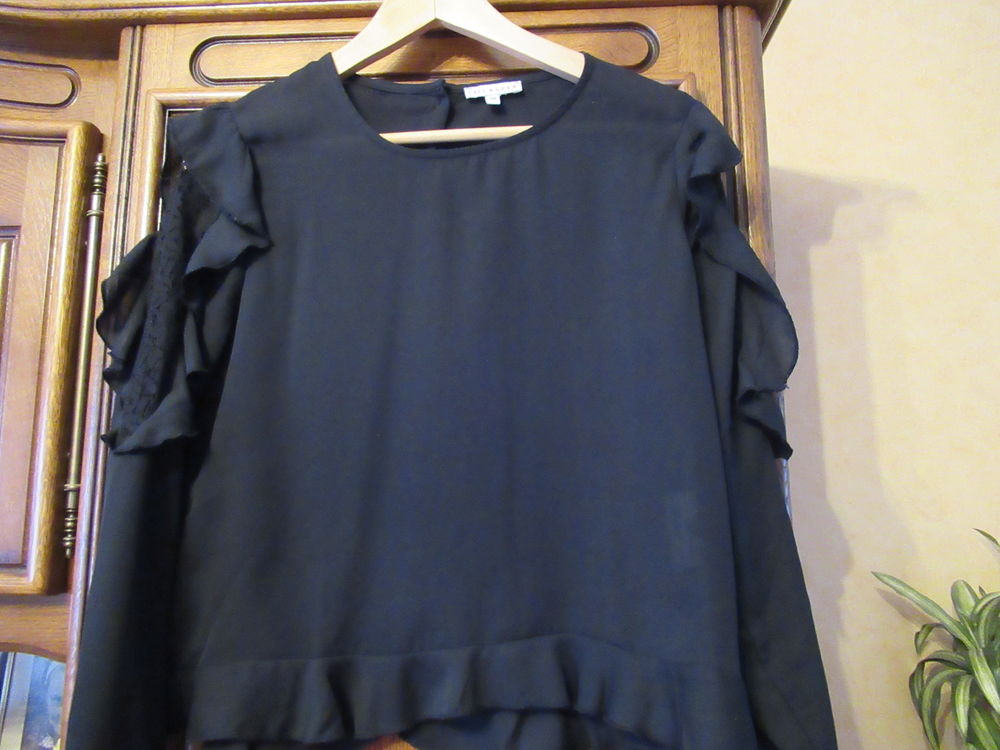 Lot de v&ecirc;tements femme S et XS Vtements