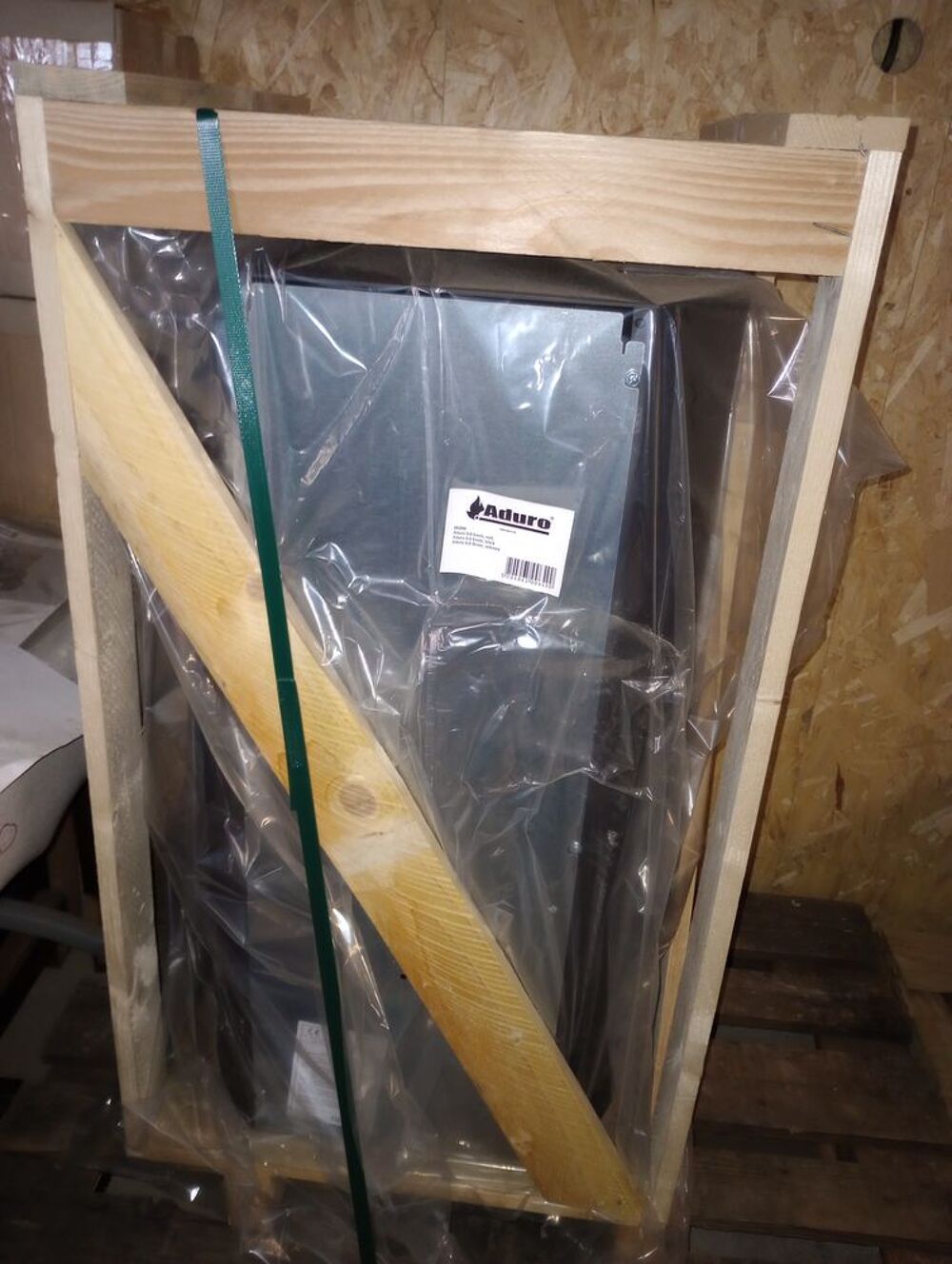 Po&euml;le &agrave; bois aduro neuf Meubles