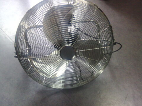 VANTILATEUR  TOTALEMEN NEUVE .. 49 Paris 20 (75)