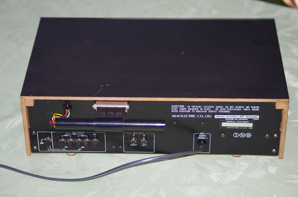 TUNER AKAI - AT2200 - VINTAGE Audio et hifi