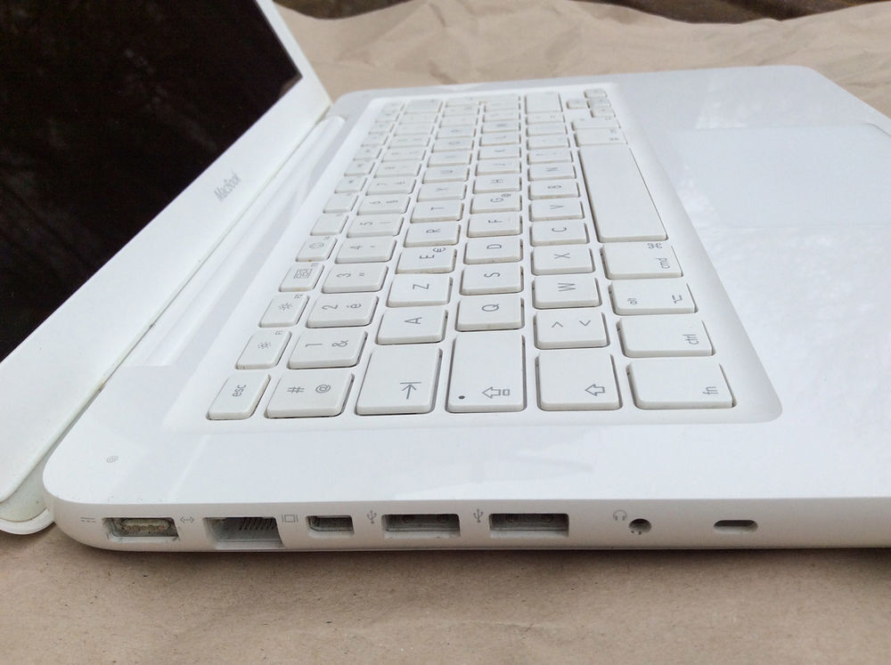 Apple MacBook - 13" (Blanc) - Core 2 Duo 2.26 GHz - RAM 6Go Matériel informatique