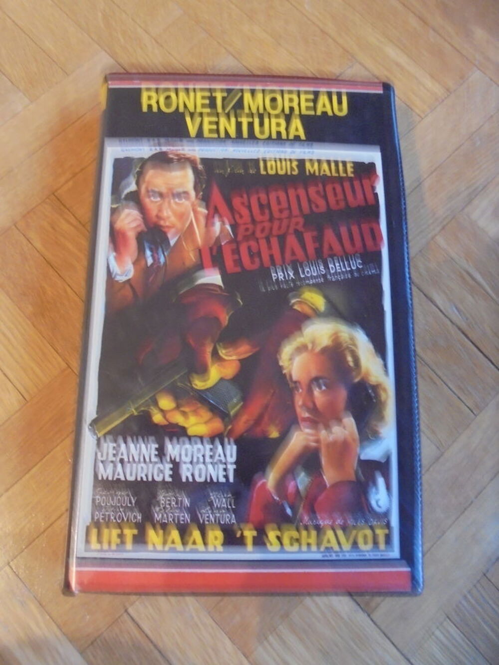 Lot de 4 cassettes espionnage et policier (48) DVD et blu-ray