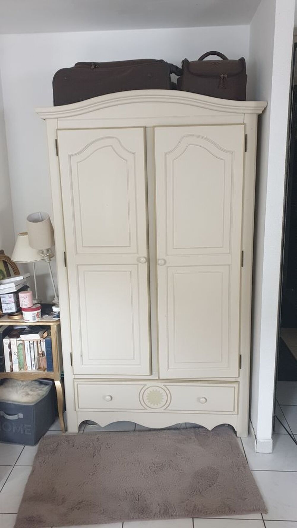 Chambre compl&egrave;te bois massif Meubles