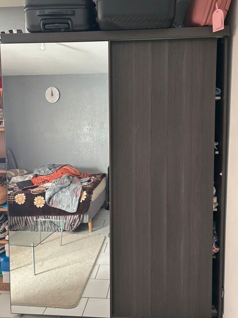 Armoire 130 Armenti�res (59)