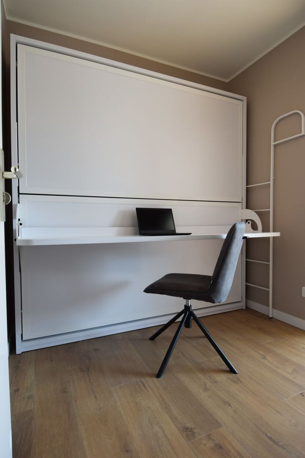 Lit superpos&eacute; escamotable avec bureau Meubles