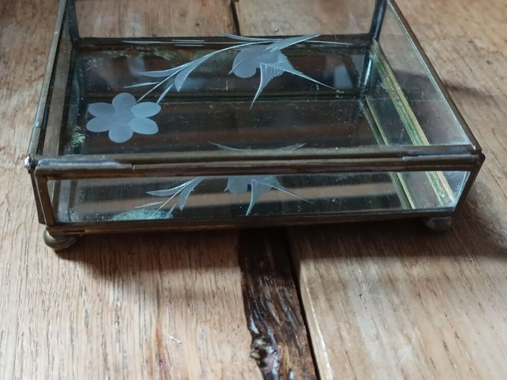 Boite bijoux mosa&iuml;que verre vitraux D&eacute;co Oiseau grav&eacute; dpc Décoration