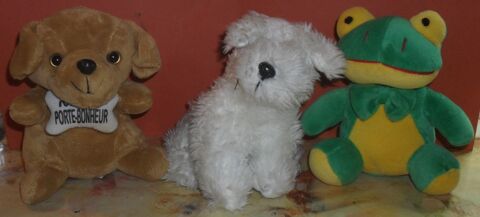 Lot de 3 peluches.
En excellent �tat. 20 Montreuil (93)
