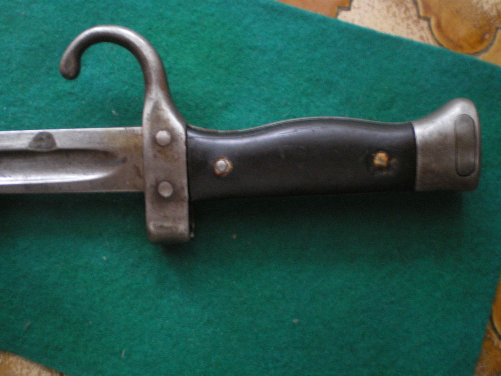 Ba&iuml;onnette fran&ccedil;aise mod&egrave;le 1892 du 2&deg; type. 