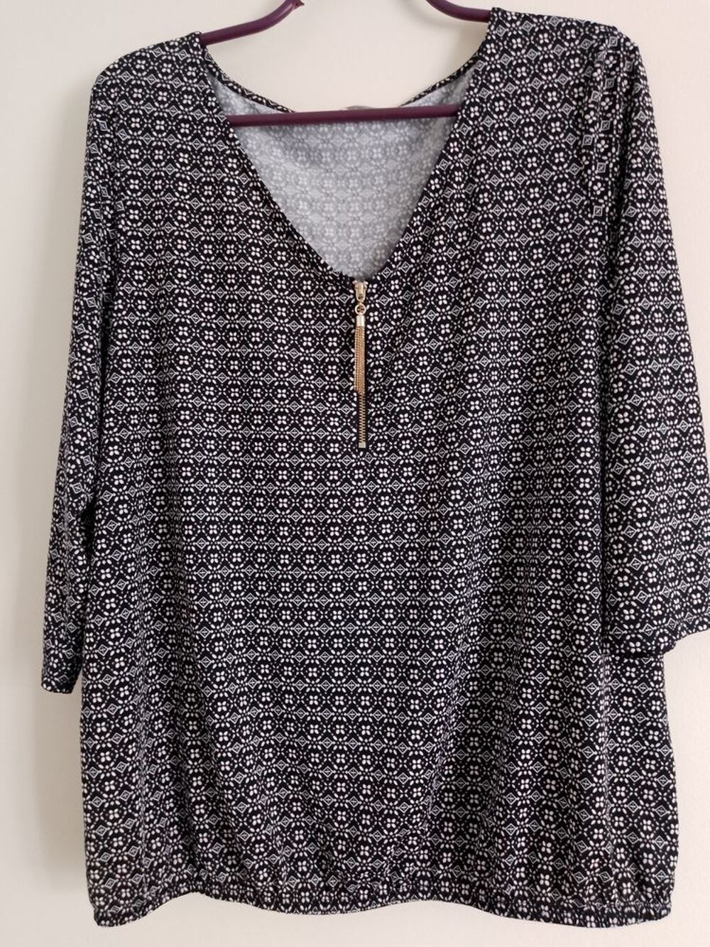 V&ecirc;tement femme T.XL neuf Vêtements