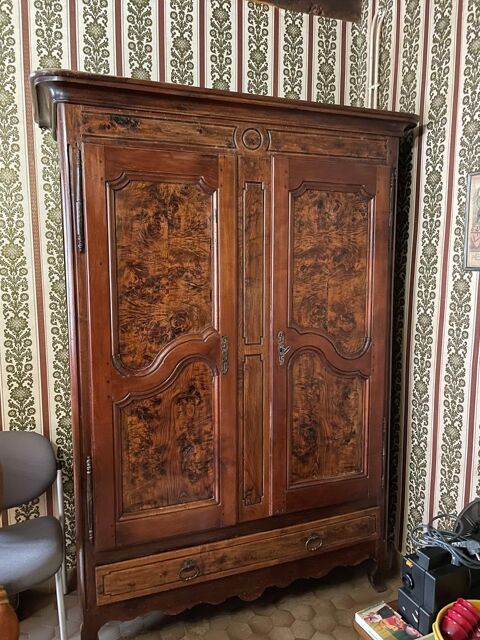 ARMOIRE BRESSANE 0 Varennes-ls-Mcon (71)