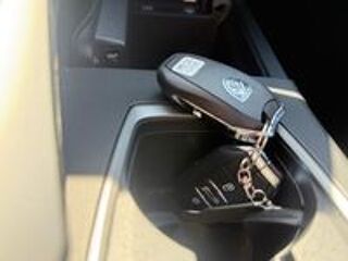 3008 PEUGEOT III 1.2 HYBRID 136 ALLURE E-DCS6 2024 occasion 75015 Paris