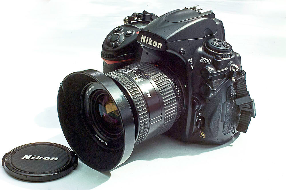 Nikon D700 + zoom 24-50 Photos/Video/TV