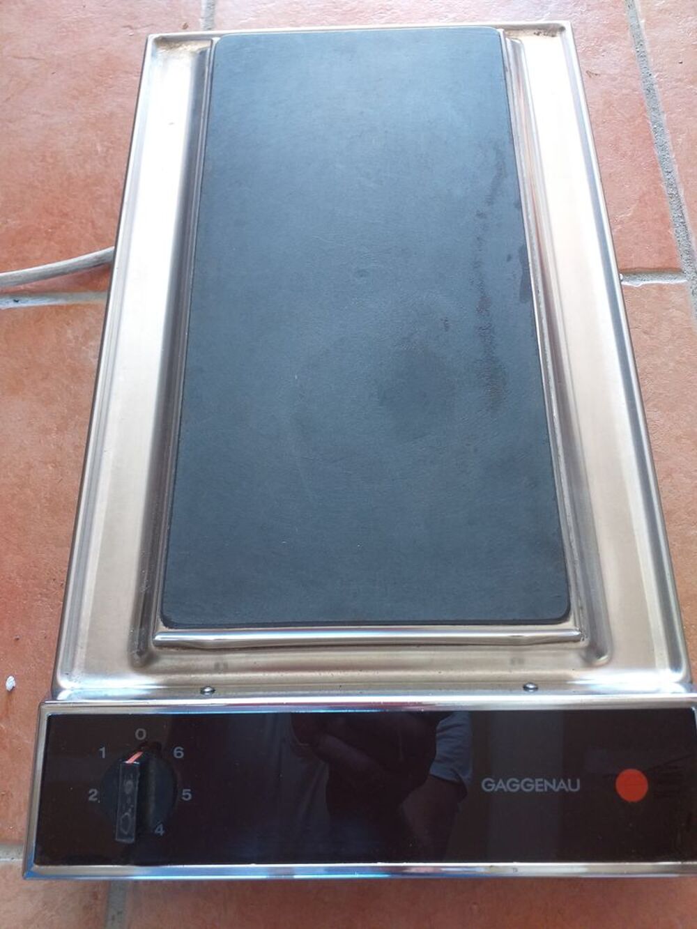 TABLE DE CUISSON ENCASTRABLE 
Electroménager