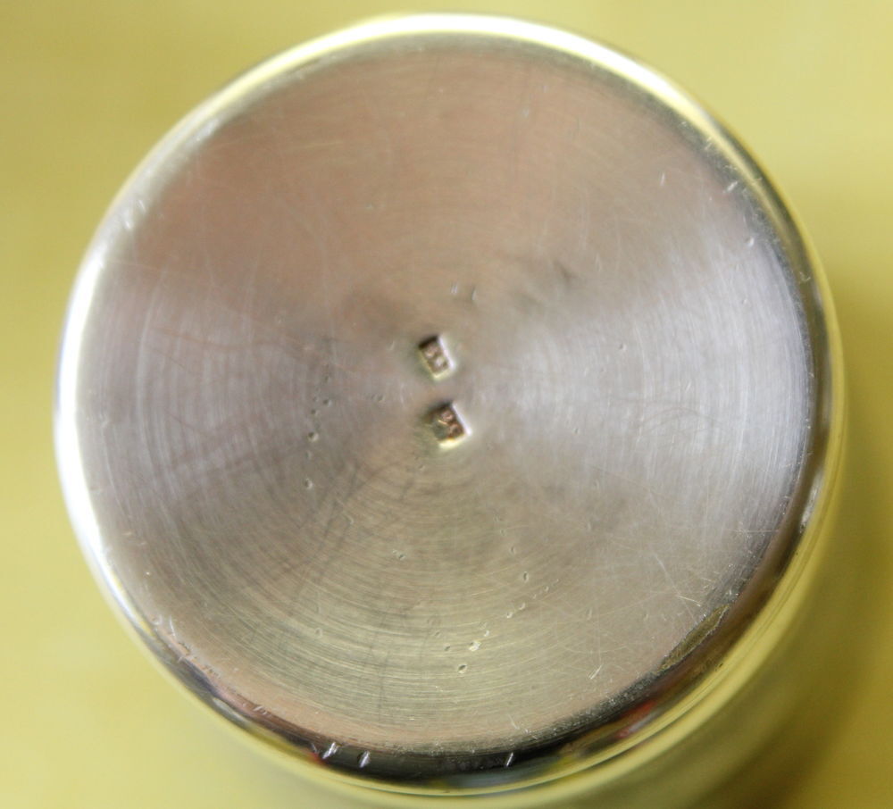 Timbale et rond de serviette &eacute;toiles m&eacute;tal argent&eacute; Cuisine